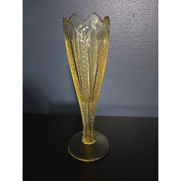 Vintage Indiana Glass Vase Ribbon or Zipper Yellow Mist 8" 1990 - Picture 2 of 6